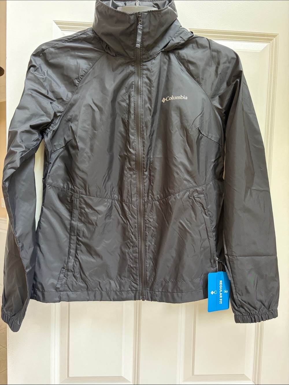 Columbia Black Womens' Hooded Rain Jacket. Brand new.